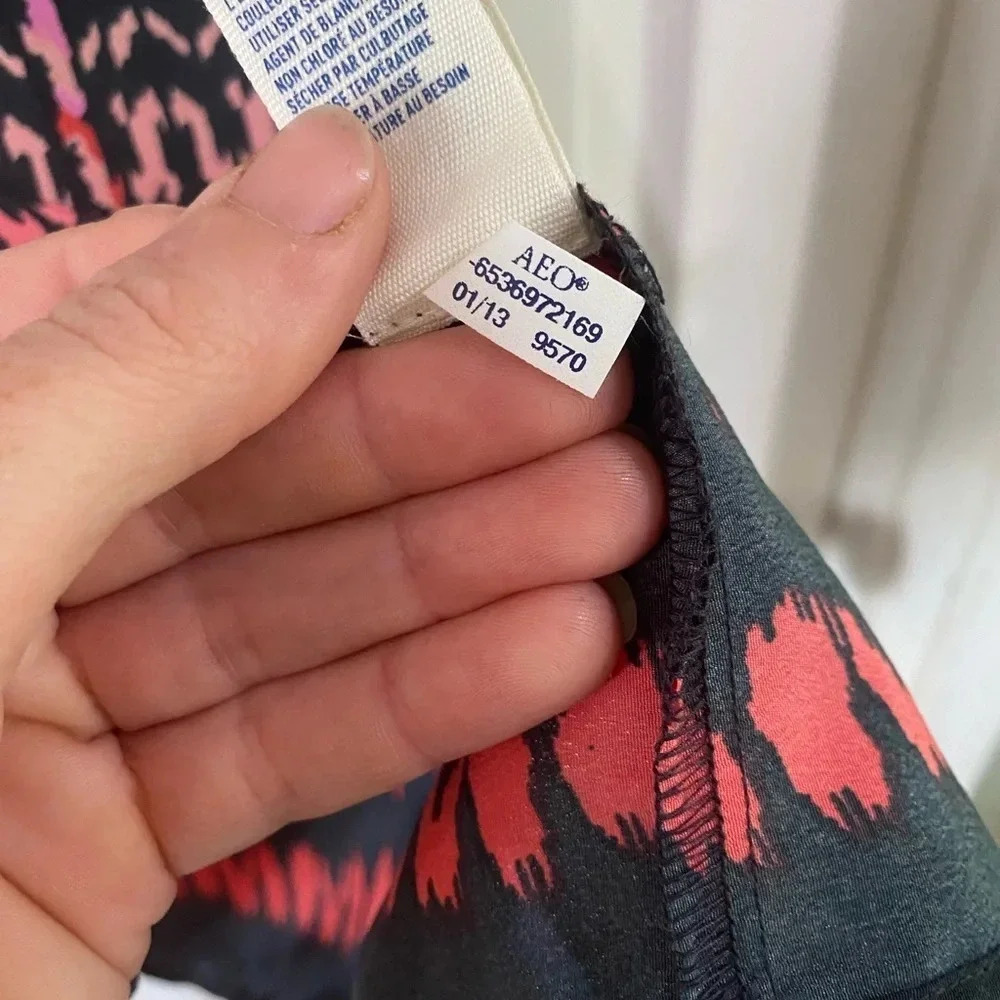 American Eagle Womens Size 6 Dress Spaghetti Strap Colorful Aztec Mini - Picture 8 of 13